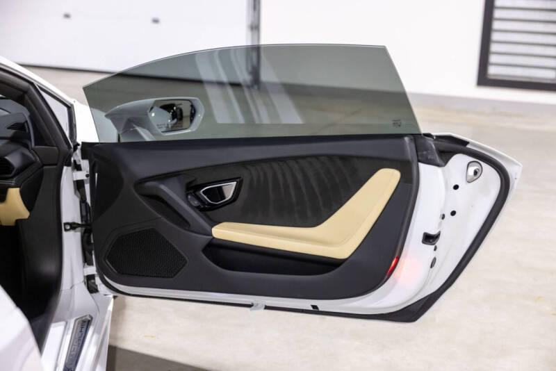 2016 Lamborghini Huracan LP 610-4