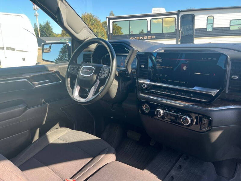 2023 GMC Sierra 1500 SLE