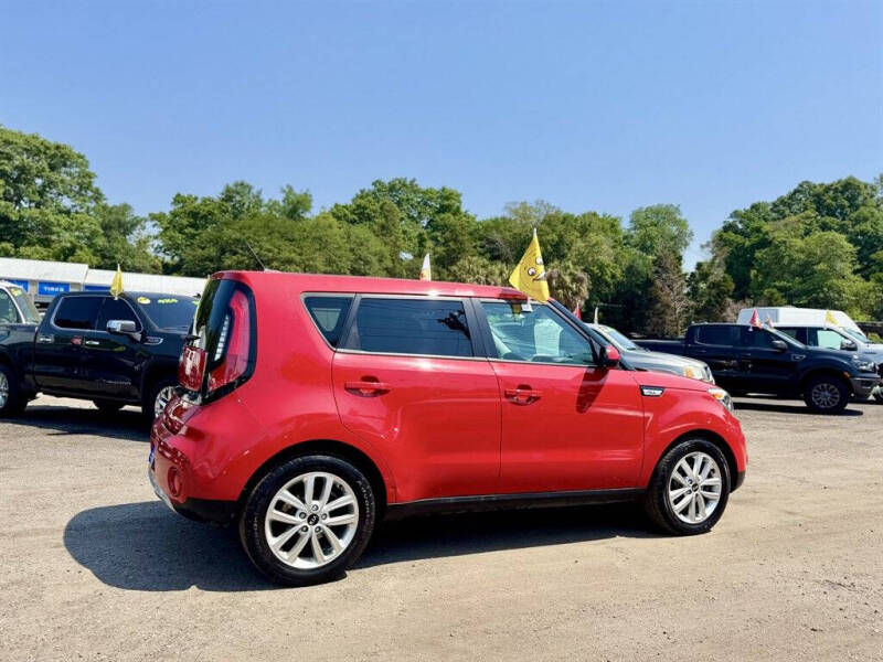2017 Kia Soul +