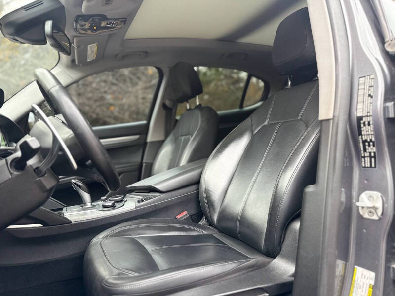 2018 Alfa Romeo Stelvio Sport