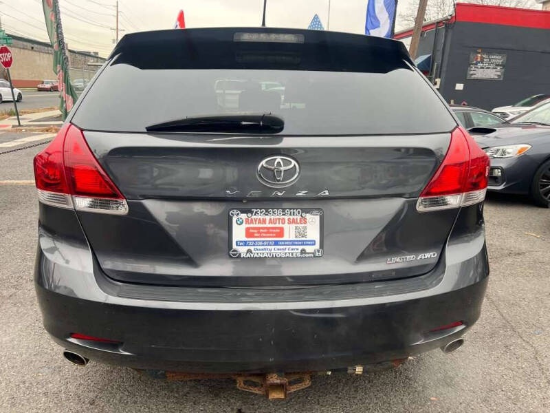 2013 Toyota Venza LE