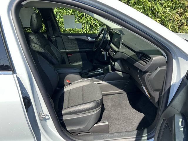 2025 Ford Escape Plug-In Hybrid PHEV