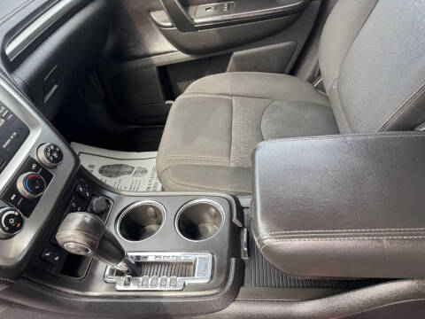 2015 GMC Acadia SLE-2