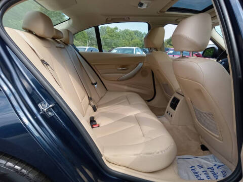 2012 BMW 3 Series 328i