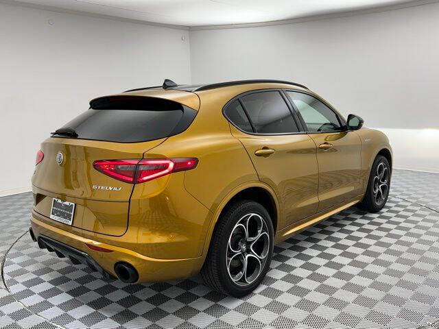 2022 Alfa Romeo Stelvio Veloce