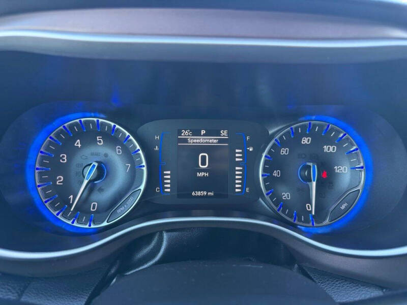 2023 Chrysler Voyager LX