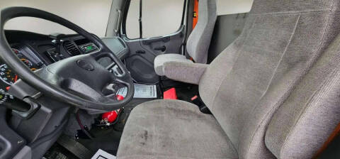 2016 Freightliner M2 106