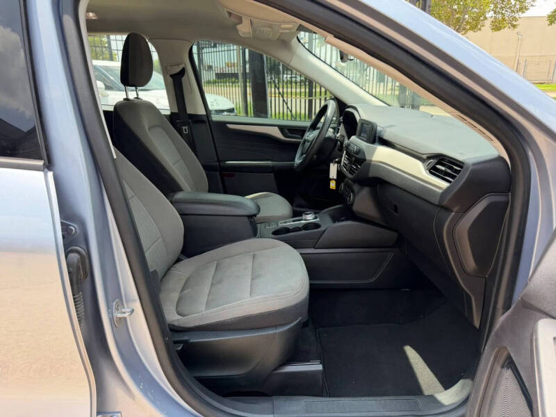 2022 Ford Escape S