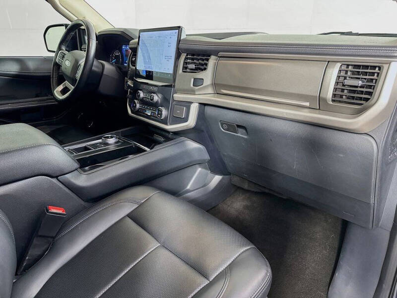 2023 Ford Expedition MAX XLT