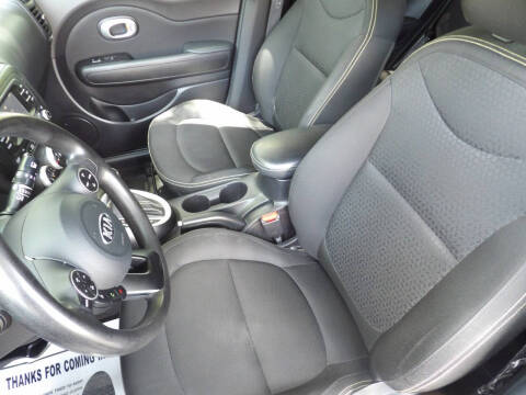 2016 Kia Soul +