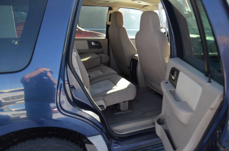 2003 Ford Expedition XLT