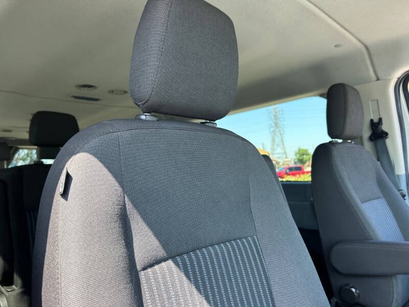 2017 Ford Transit 350 XLT