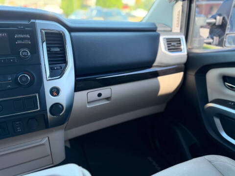2017 Nissan Titan XD SV