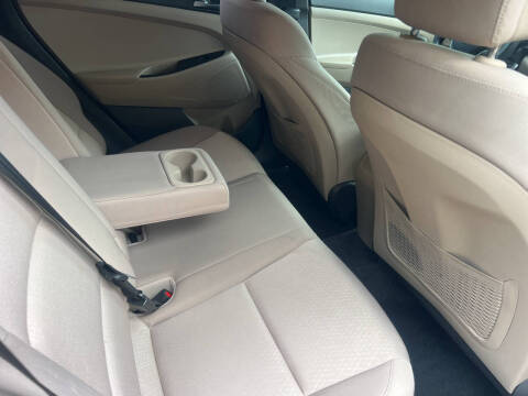 2017 Hyundai Tucson SE