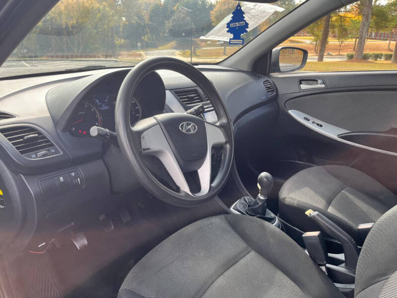 2013 Hyundai Accent GS