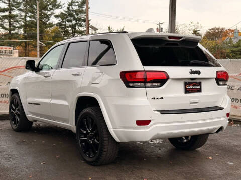 2018 Jeep Grand Cherokee Altitude