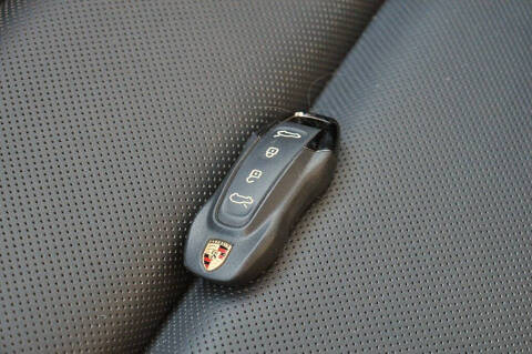 2024 Porsche Macan 4 Electric