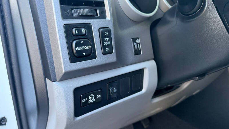 2012 Toyota Tundra Grade