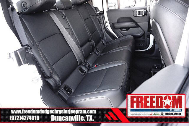 2025 Jeep Gladiator High Tide