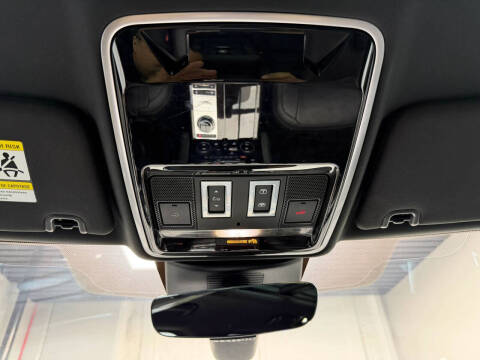 2020 Land Rover Range Rover P525 HSE