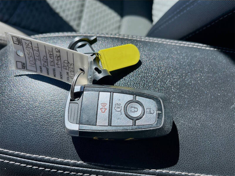 2021 Ford Escape Hybrid SE