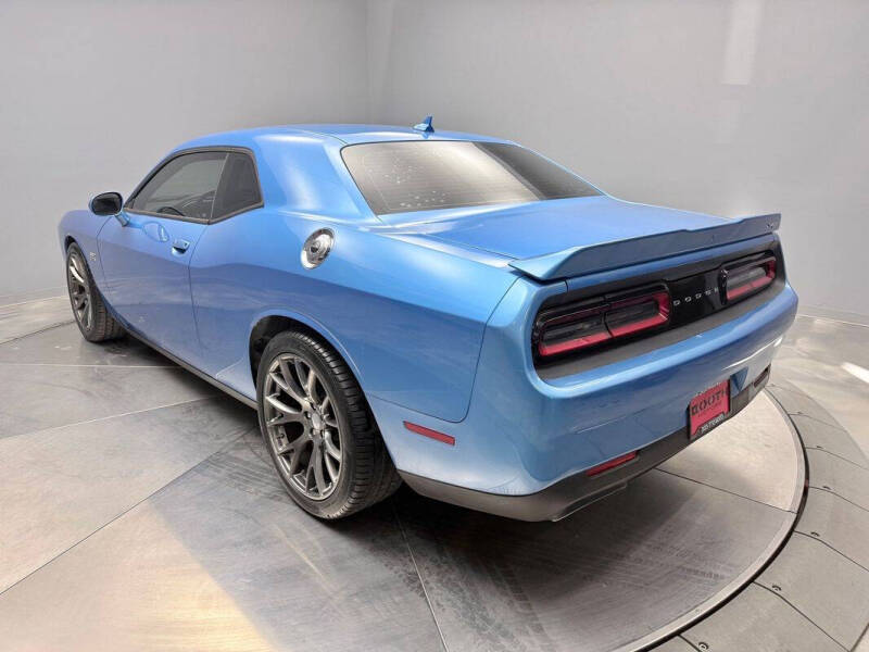 2016 Dodge Challenger SRT 392