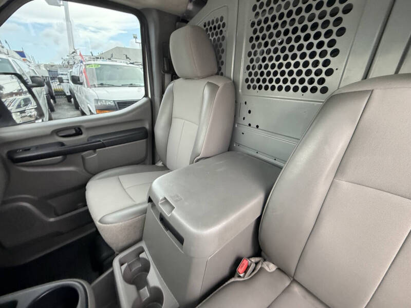 2018 Nissan NV 2500 HD S
