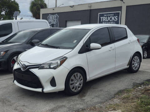 2015 Toyota Yaris 5-Door SE