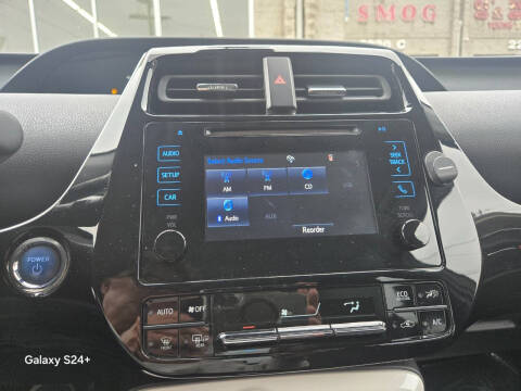 2017 Toyota Prius Two