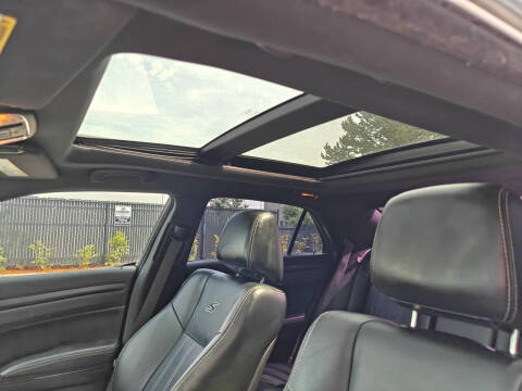 2016 Chrysler 300