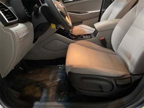 2021 Hyundai Tucson SE