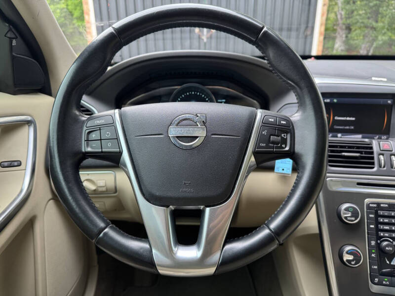 2015 Volvo XC60 T5 Drive-E Platinum