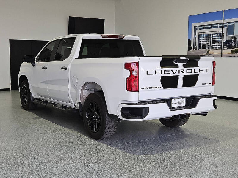 2022 Chevrolet Silverado 1500 Custom
