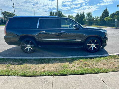 2015 Cadillac Escalade ESV Luxury