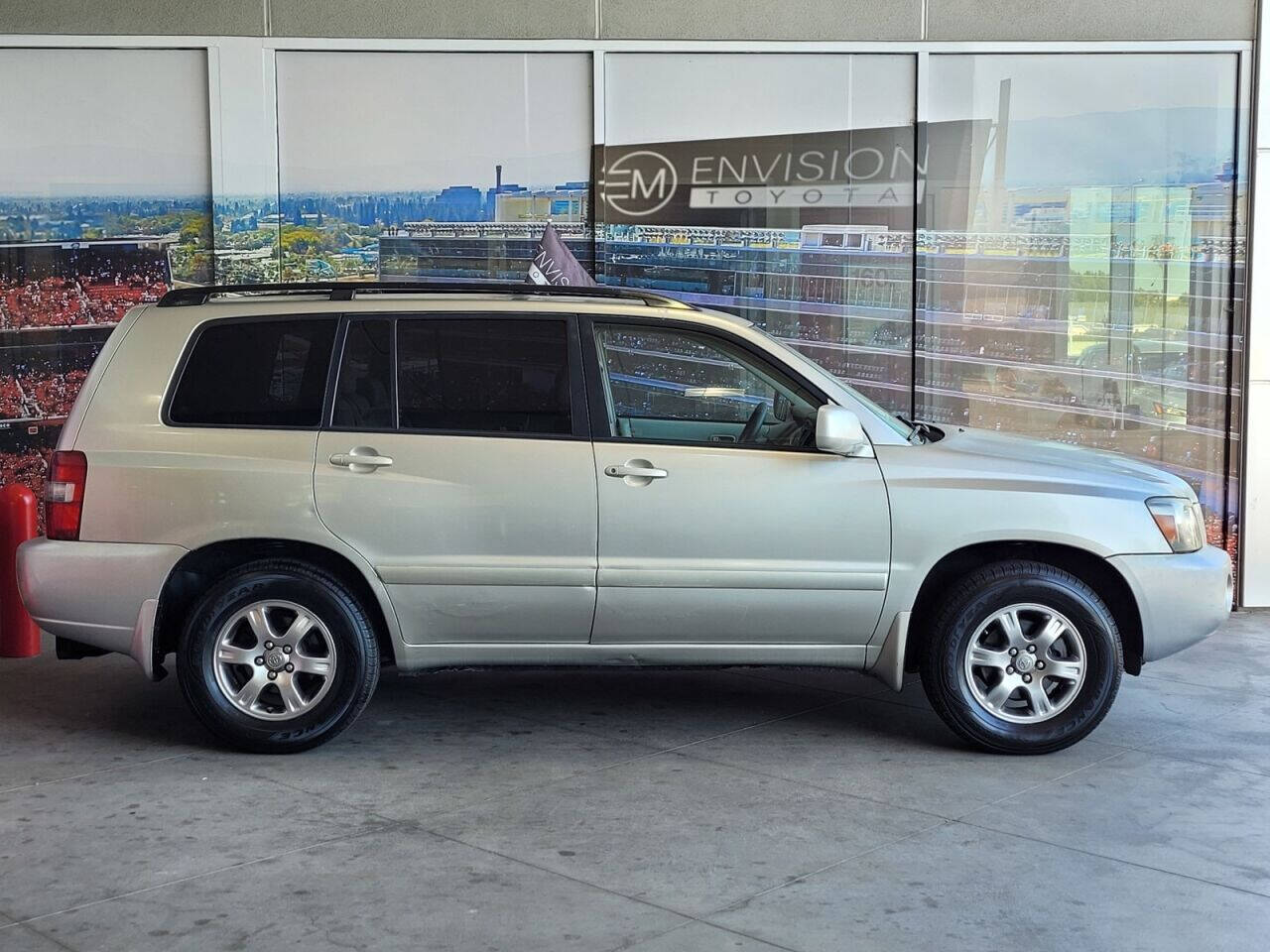 2006 Toyota Highlander for sale at Envision Toyota of Milpitas in Milpitas, CA