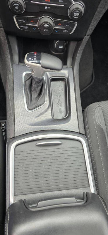 2016 Dodge Charger SXT