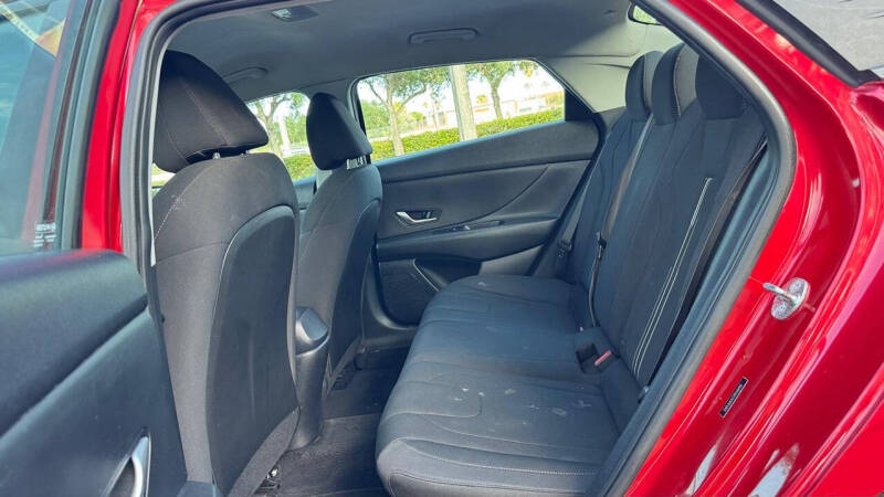 2023 Hyundai Elantra SEL
