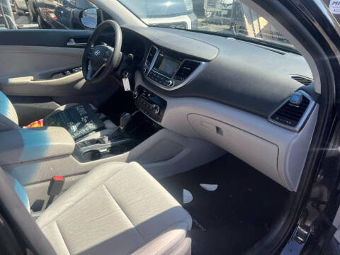 2018 Hyundai Tucson SE