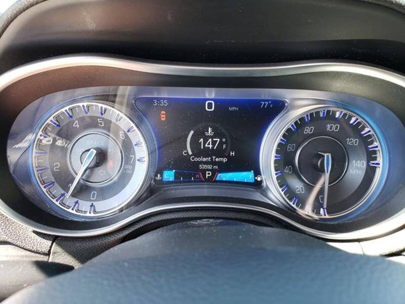 2017 Chrysler 300 Limited