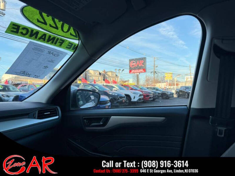2022 Ford Escape SE