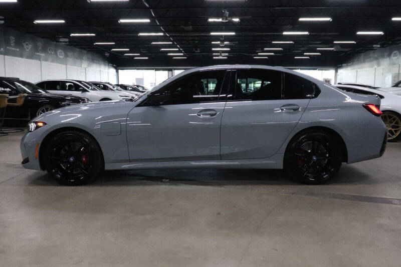 2024 BMW 3 Series 330e