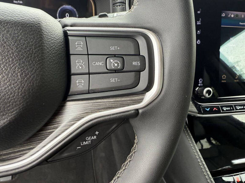 2023 Jeep Wagoneer L Series II