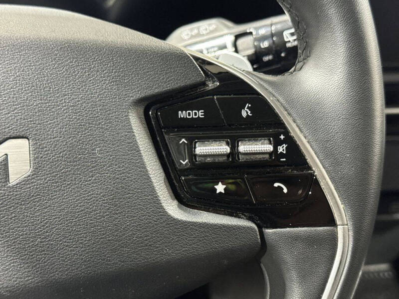 2023 Kia Niro EX
