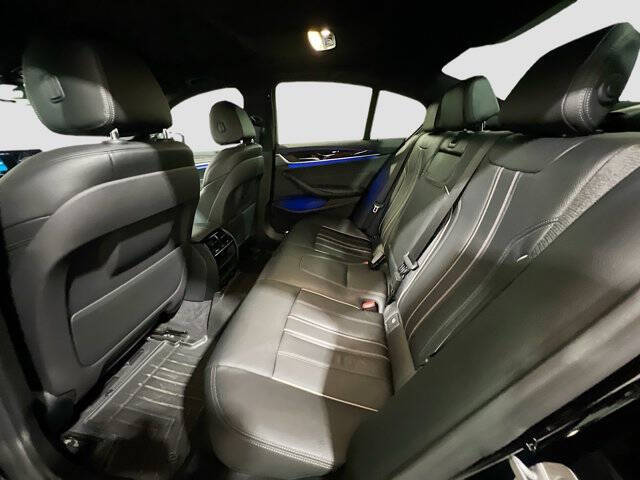 2018 BMW 5 Series 540i