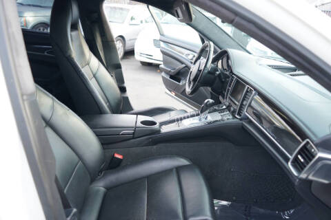 2012 Porsche Panamera Turbo