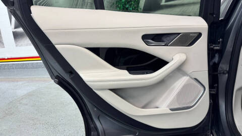 2020 Jaguar I-PACE EV400 SE