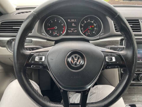 2017 Volkswagen Passat 1.8T SE