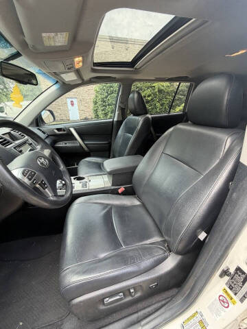 2013 Toyota Highlander Plus