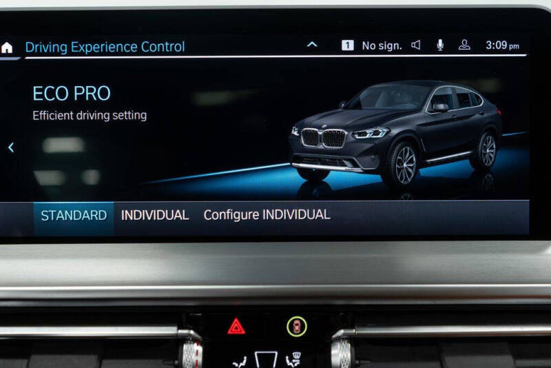 2025 BMW X4 xDrive30i