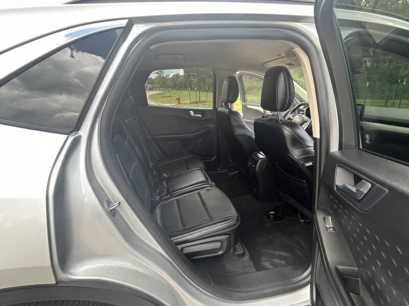 2020 Ford Escape SEL